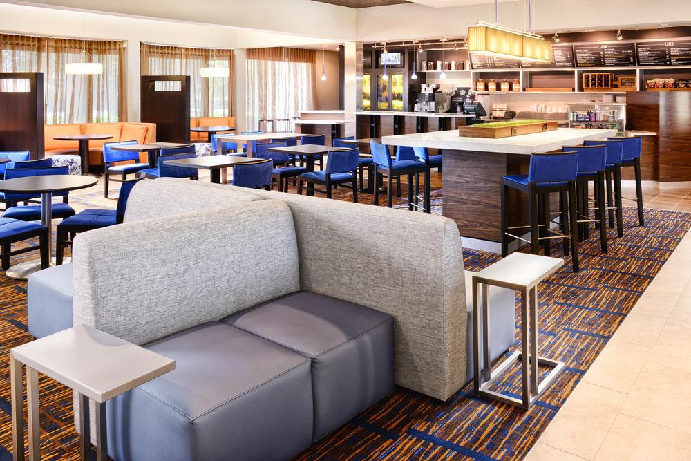 Courtyard By Marriott Dallas Richardson At Spring Valley Exterior foto